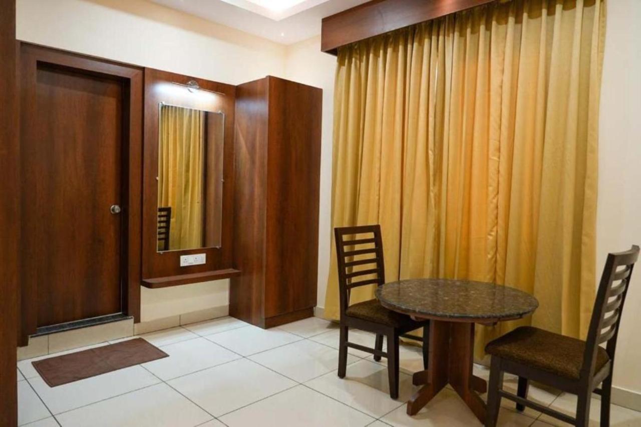 Sri Krishna Inn - Kempegowda Airport Bangalore Devanahalli Esterno foto