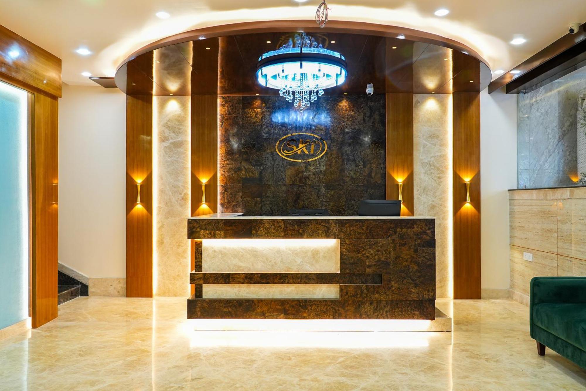 Sri Krishna Inn - Kempegowda Airport Bangalore Devanahalli Esterno foto